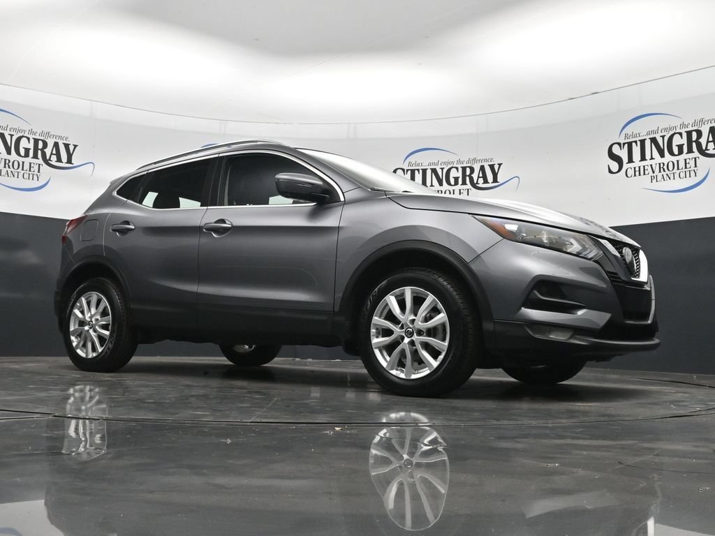 Used 2022 Gray Nissan SV FWD Xtronic CVT image 26