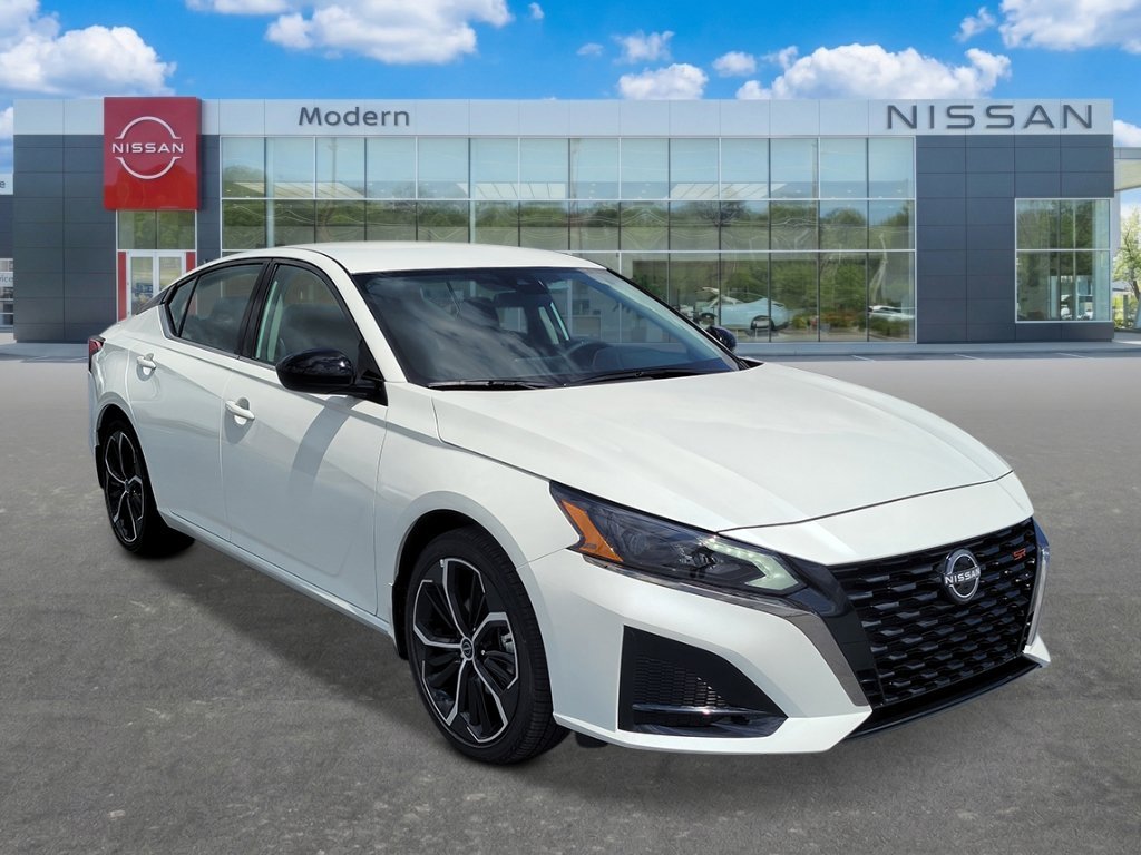 New 2026 Pearl White TriCoat Nissan SR image 2