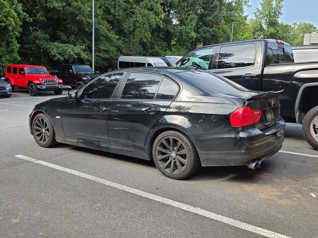 Used 2011 Black BMW 328i image 3