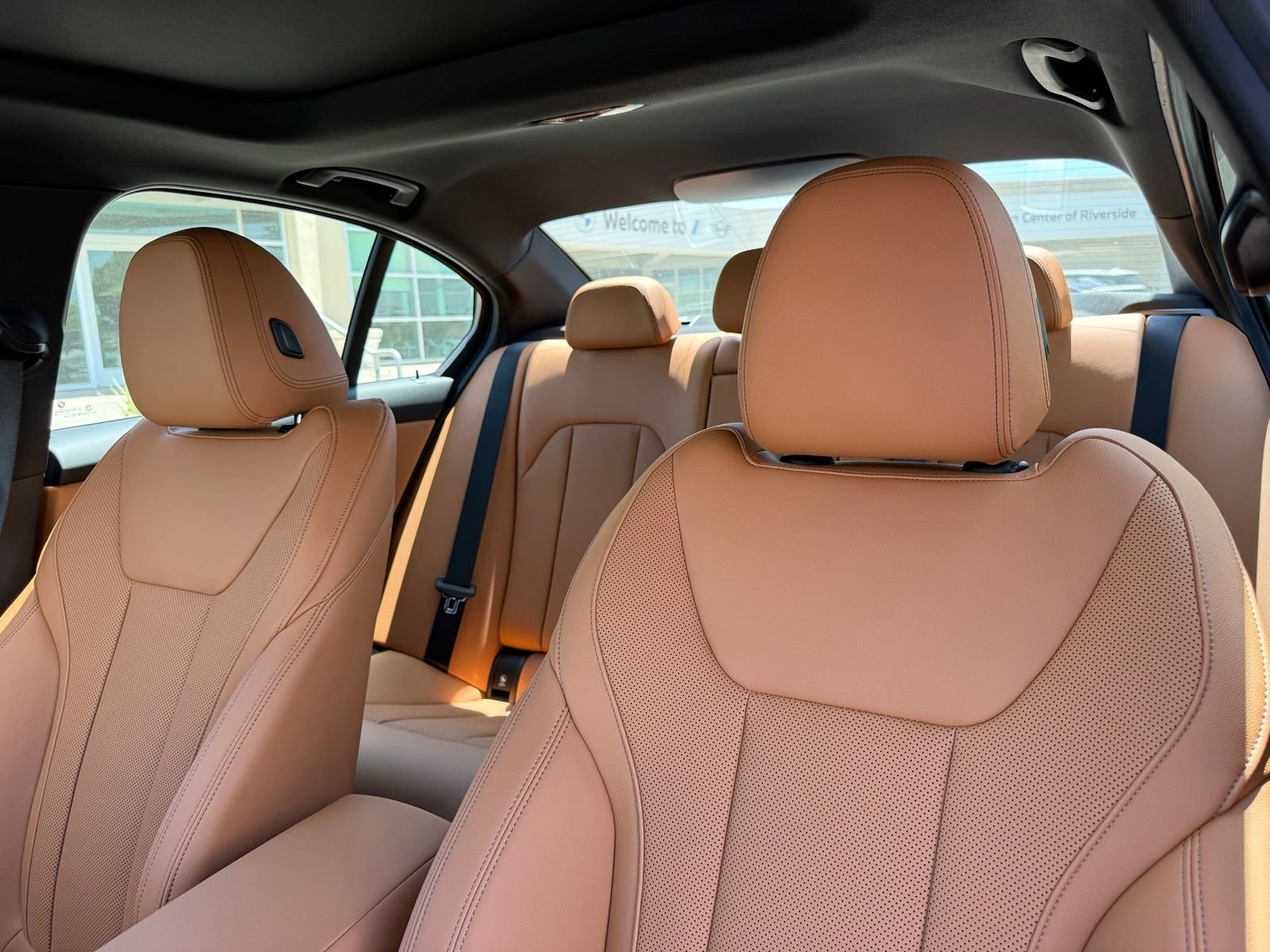 New 2026 Mineral White Metallic BMW 330i image 21