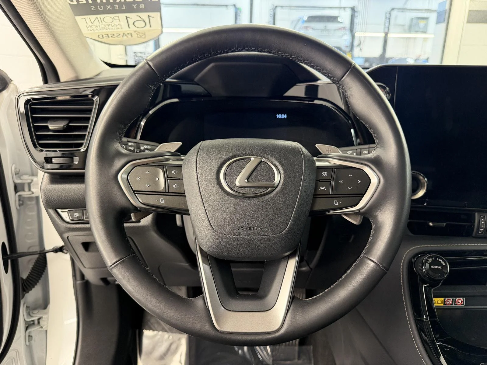 Used 2025 Eminent White Pearl Lexus NX 450h+ Luxury image 9