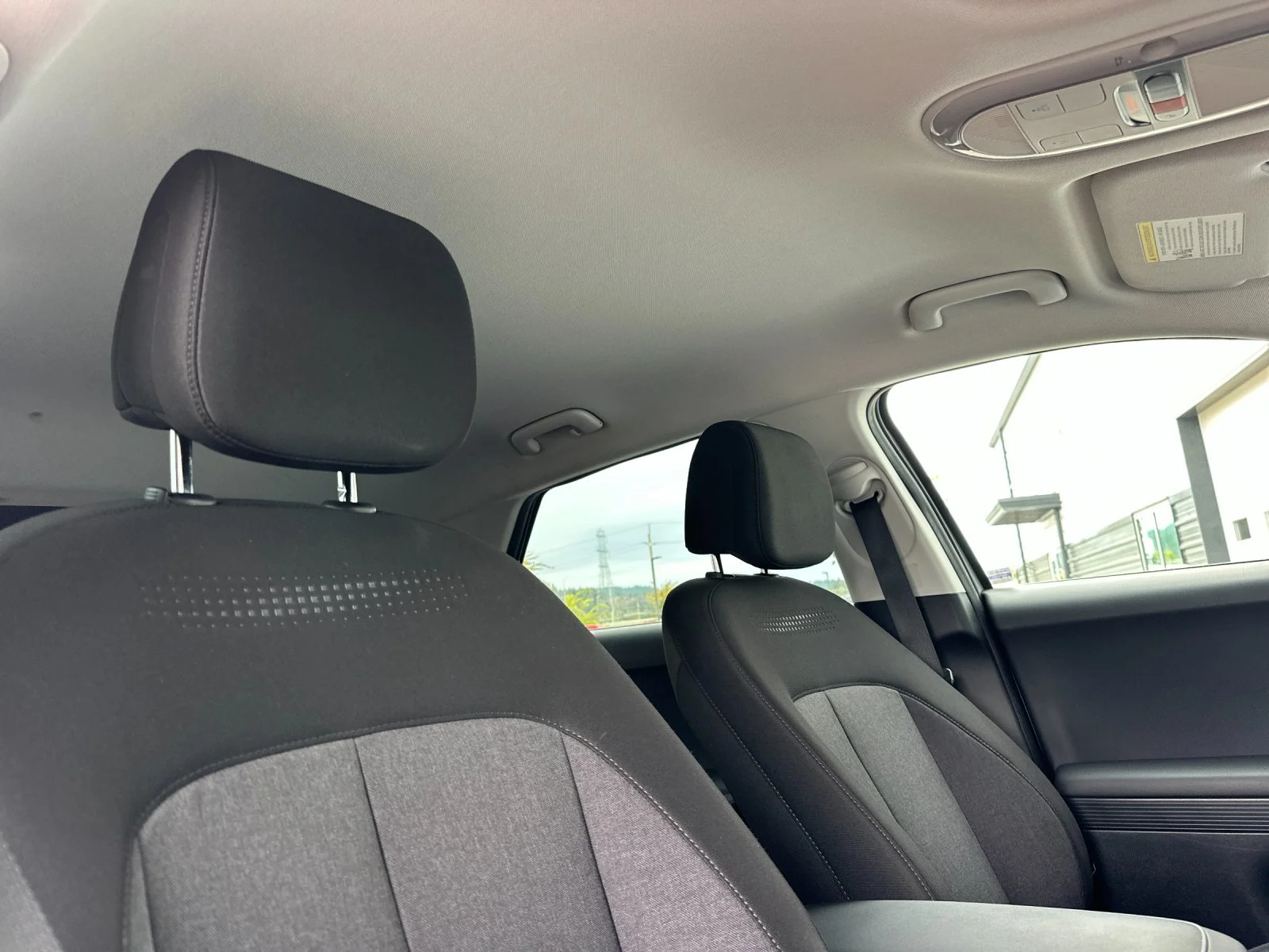 Used 2024 Gray Hyundai SEL image 17