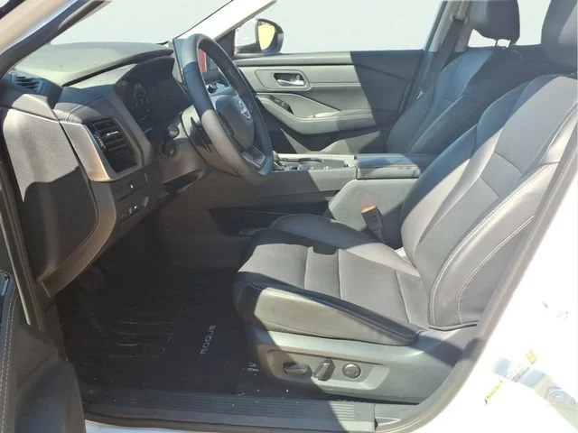 Used 2026  Nissan SL image 18