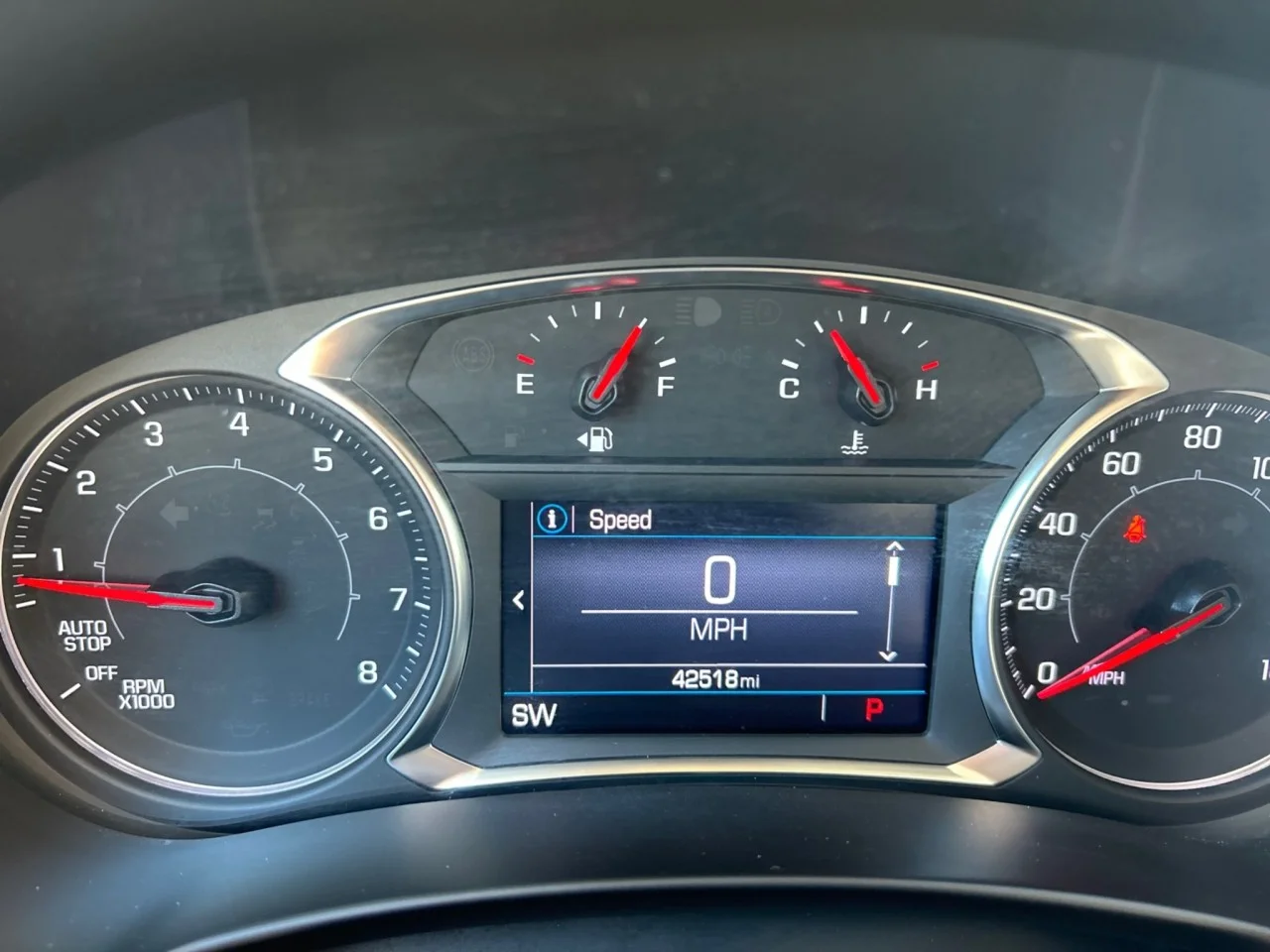 Used 2024 Sterling Metallic GMC SLE image 12