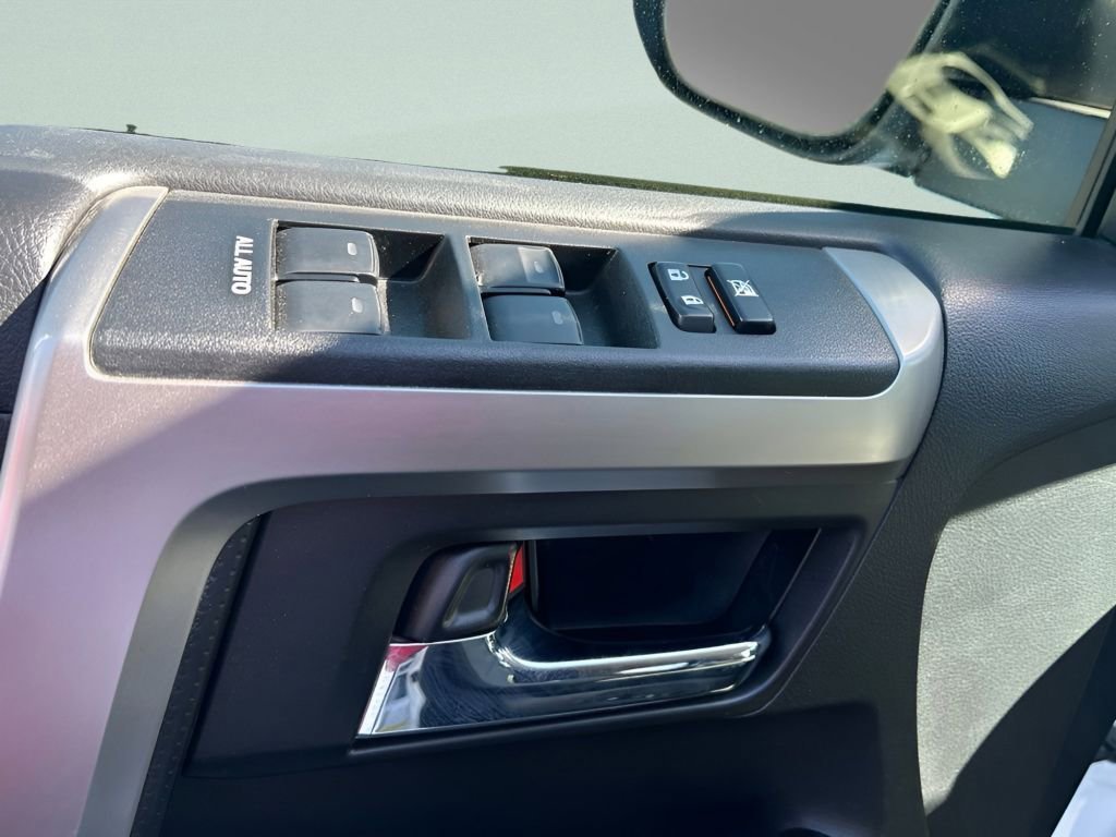Used 2023 Ice Toyota SR5 image 19