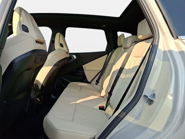 New 2026 Dune Grey Metallic BMW 30 xDrive image 9