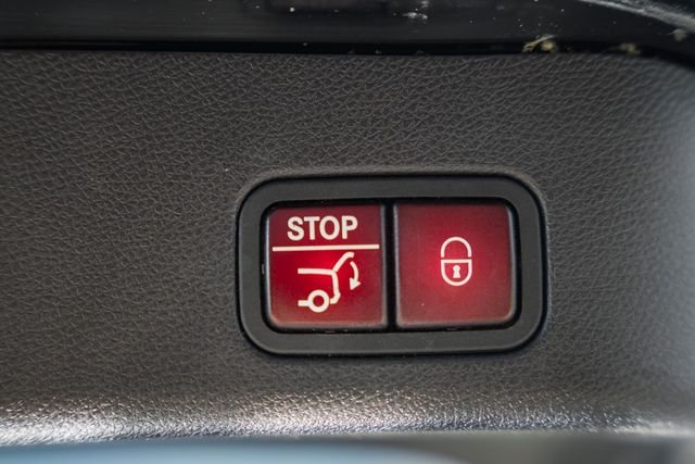 Used 2013 Black Mercedes-Benz ML 350 image 11