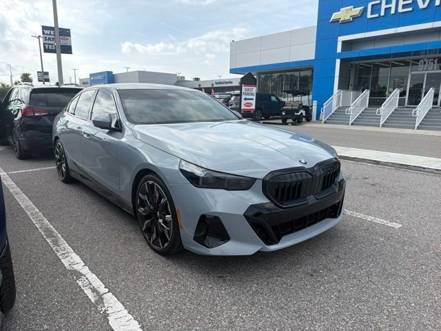 Used 2027 Gray BMW 530i image 3