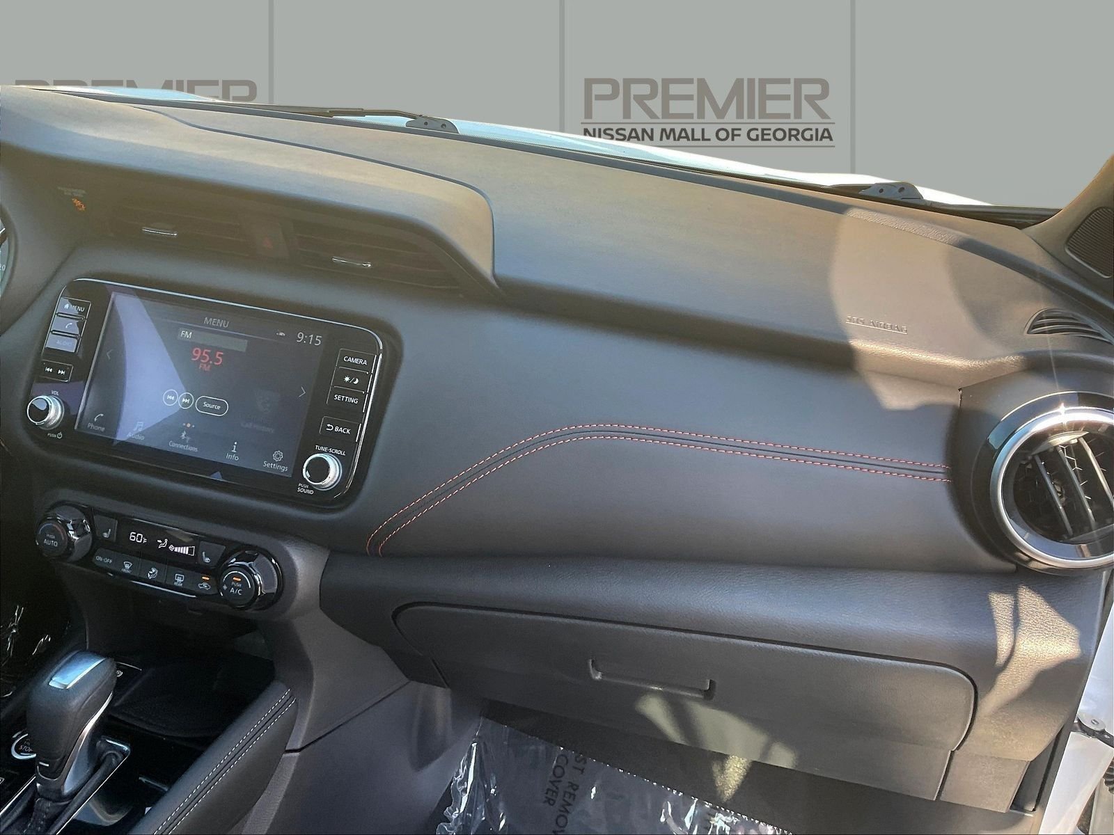 Used 2024 White Nissan SR image 28