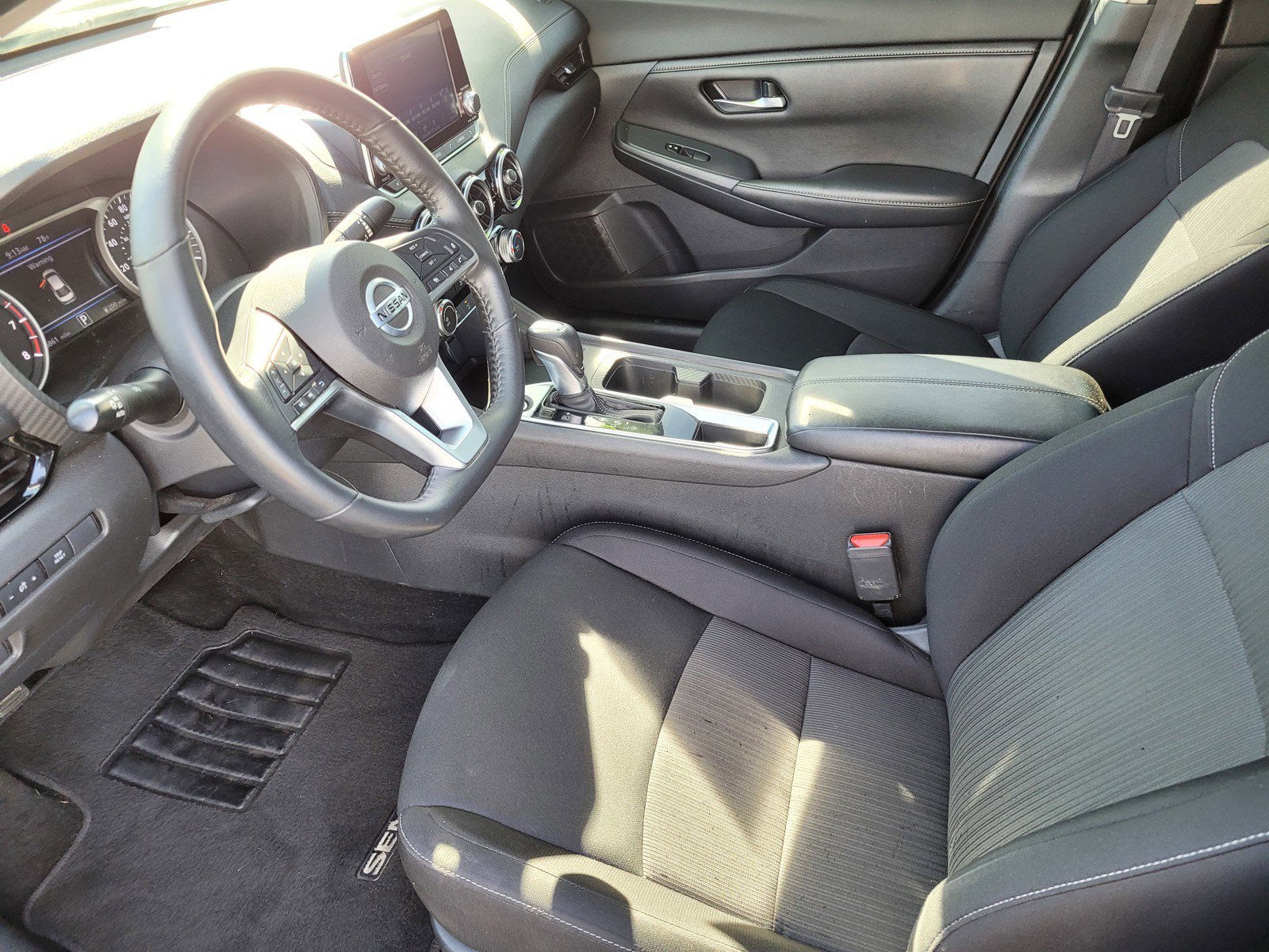 Used 2022 Super Black Nissan SV image 14