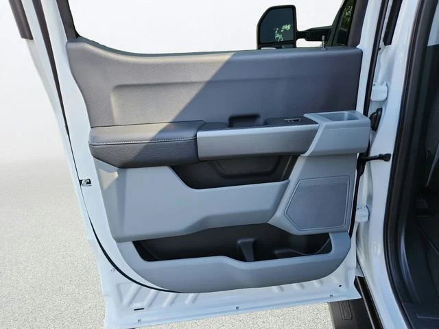 New 2026 Oxford White Ford F-250® XL image 16