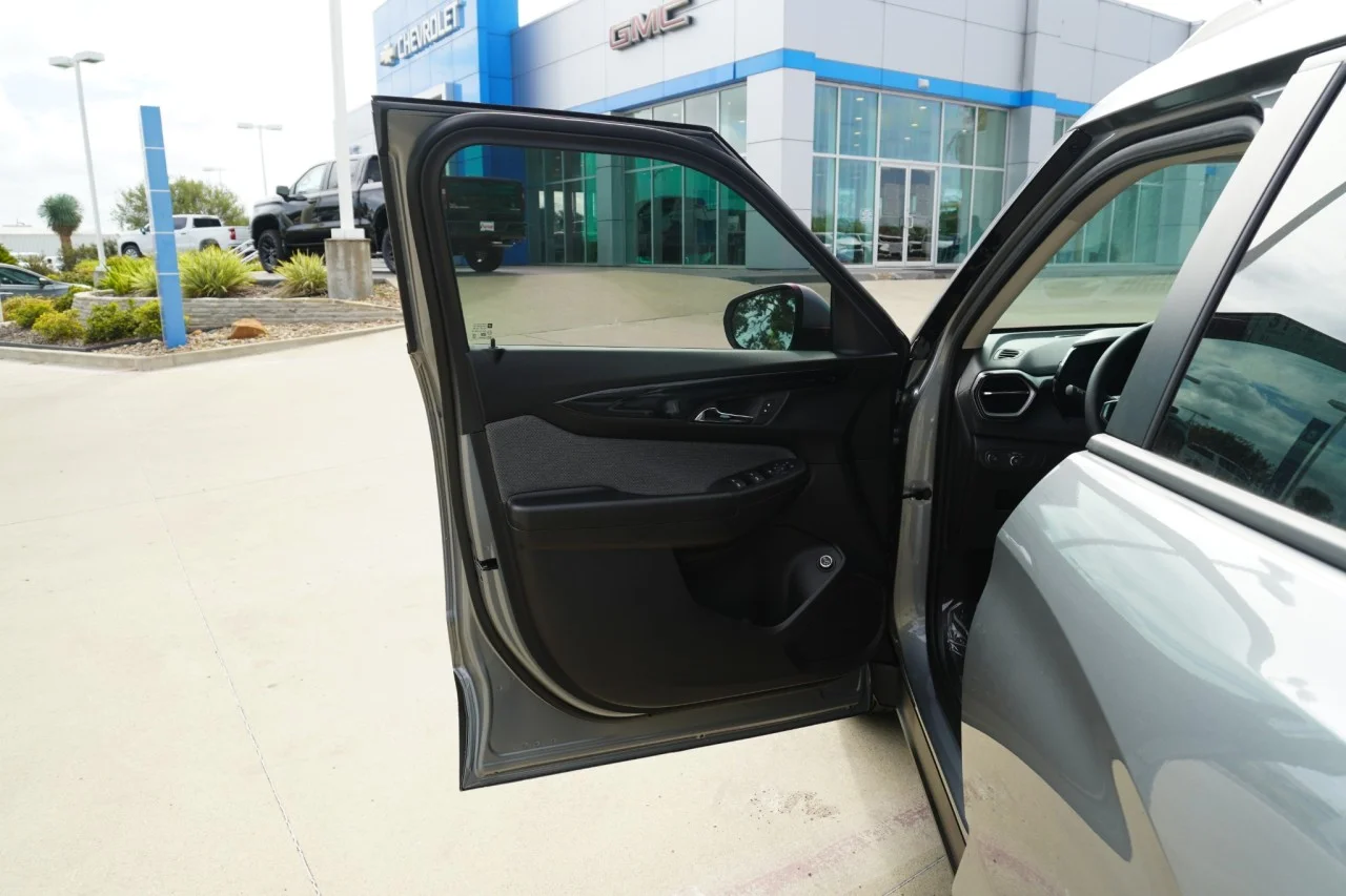 New 2026 Sterling Gray Metallic Chevrolet LT image 16