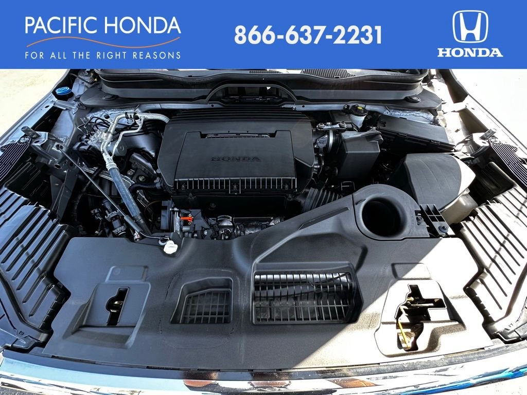 Used 2023  Honda Touring image 15