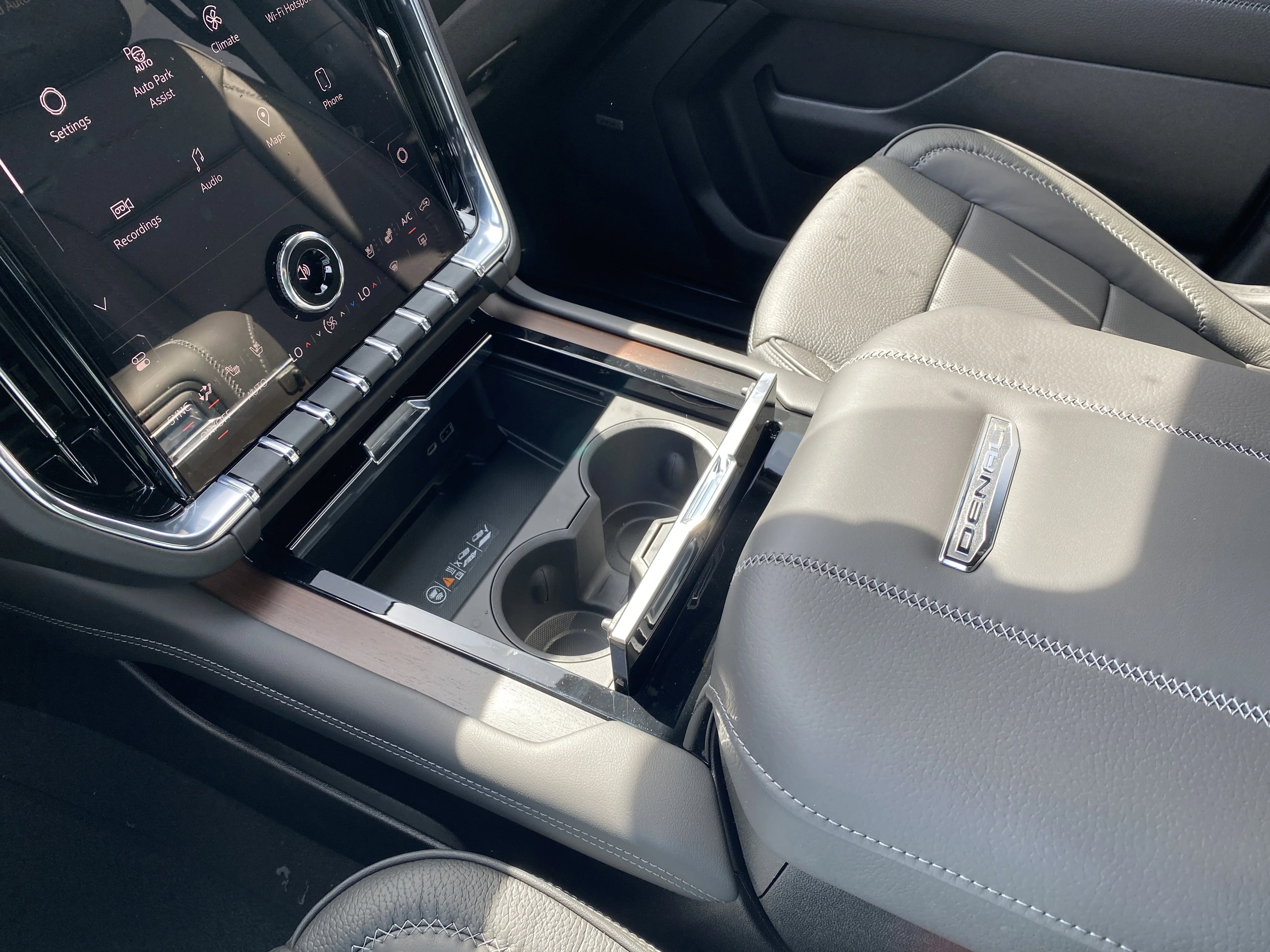 New 2026 ONYX BLACK GMC Denali image 22