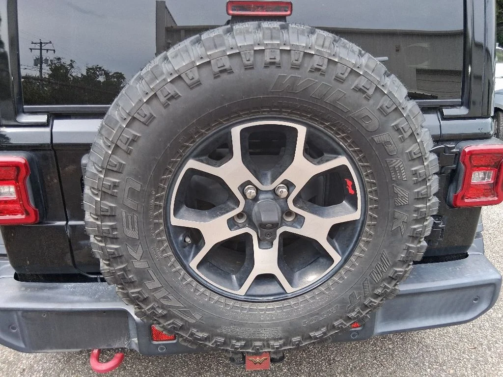 Used 2021 Black Jeep Unlimited Rubicon image 15