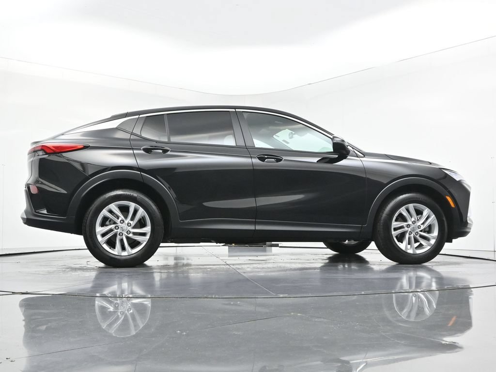 New 2026 Ebony Twilight Metallic Buick Preferred image 33
