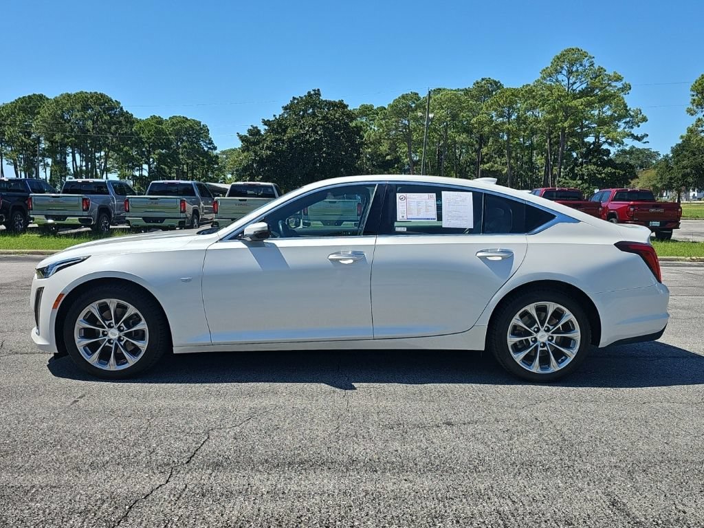 Used 2020 CRYSTAL WHITE TRICOAT Cadillac Premium Luxury image 1