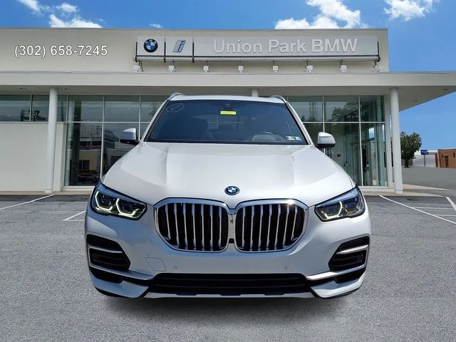 Certified Used 2023 Mineral White Metallic BMW xDrive45e image 2