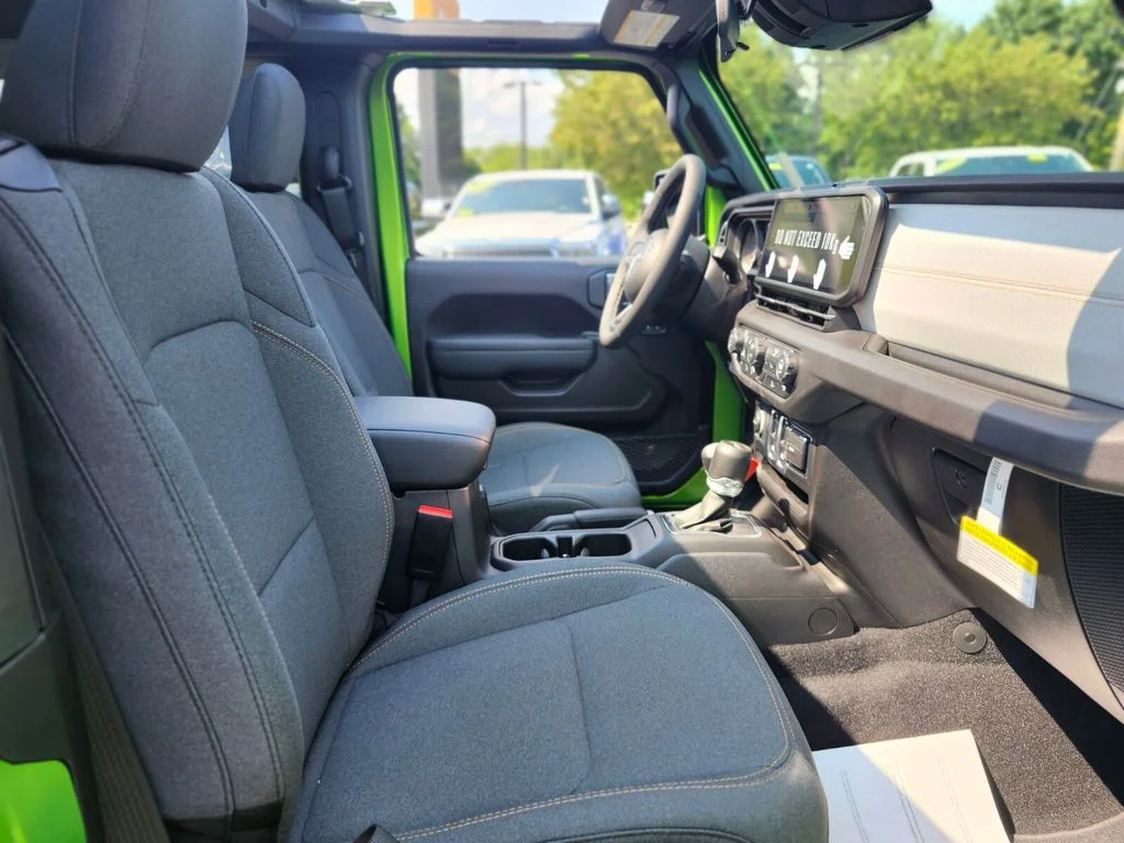New 2026 Mojito Clearcoat Jeep Sport S image 11