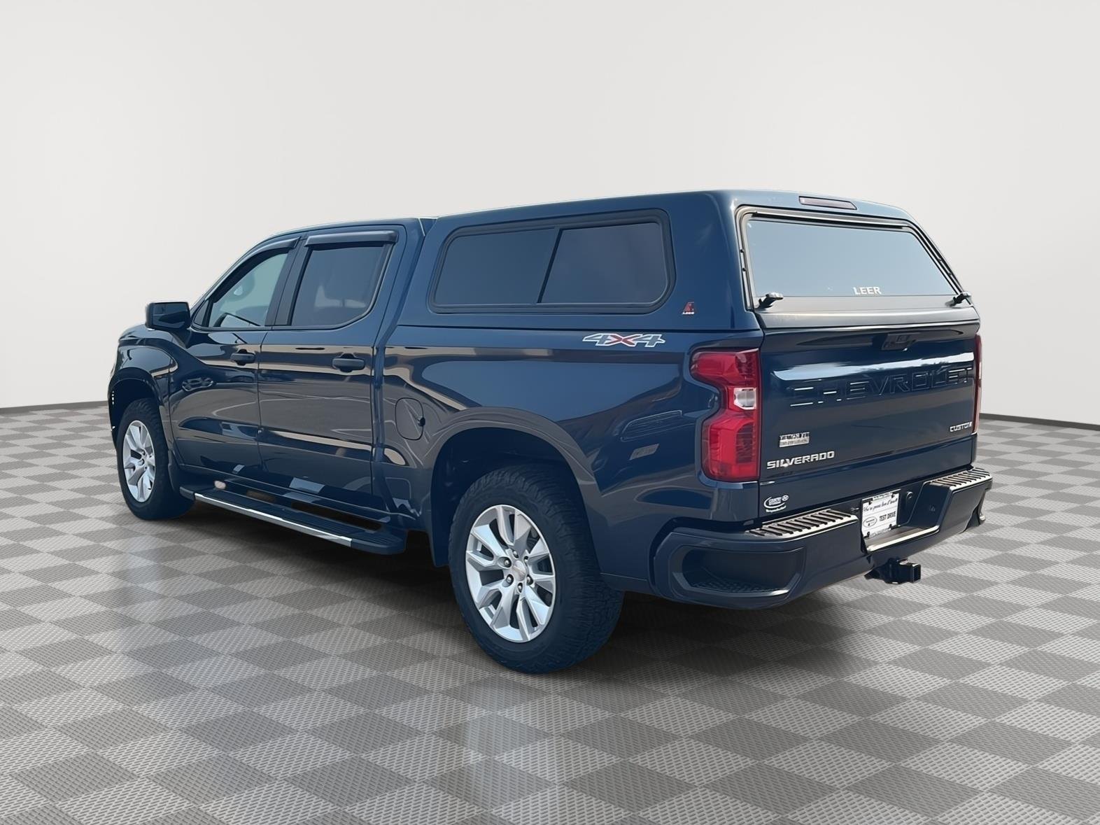 Used 2022 Northsky Blue Metallic Chevrolet Custom image 7