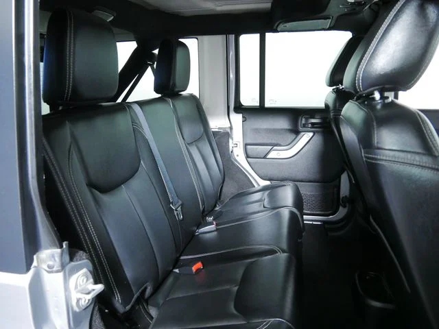 Used 2016 Silver Jeep Unlimited Sahara image 15