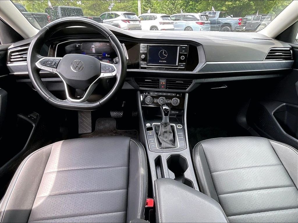 Used 2024 White Volkswagen 1.5T SE image 21