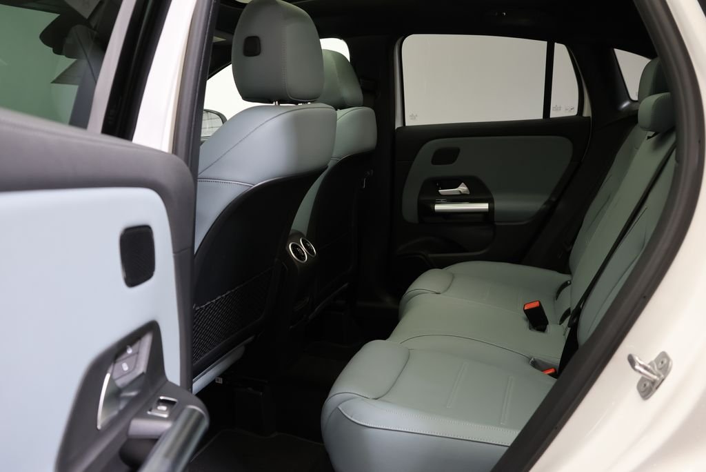 Certified Used 2026 Polar White Mercedes-Benz GLA 250 image 44