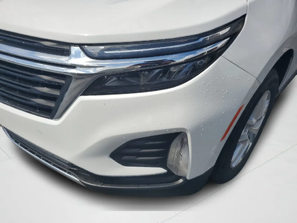 Used 2024 White Chevrolet LT image 23