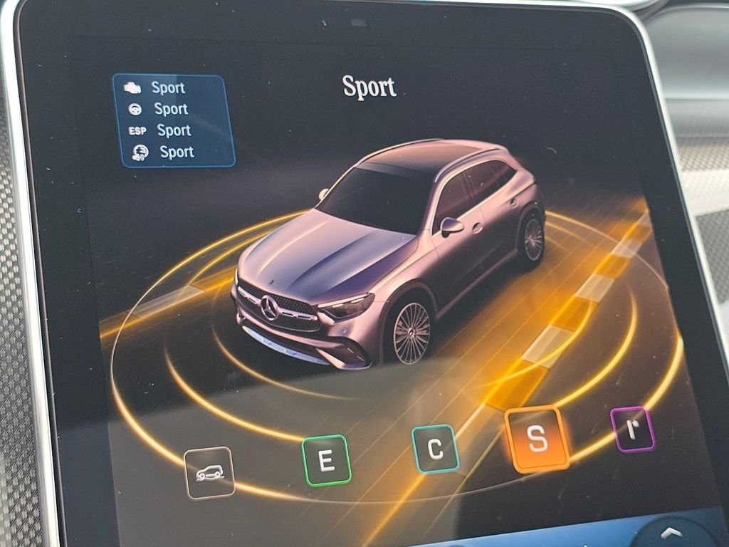 New 2026 Black Mercedes-Benz GLC 300 image 32