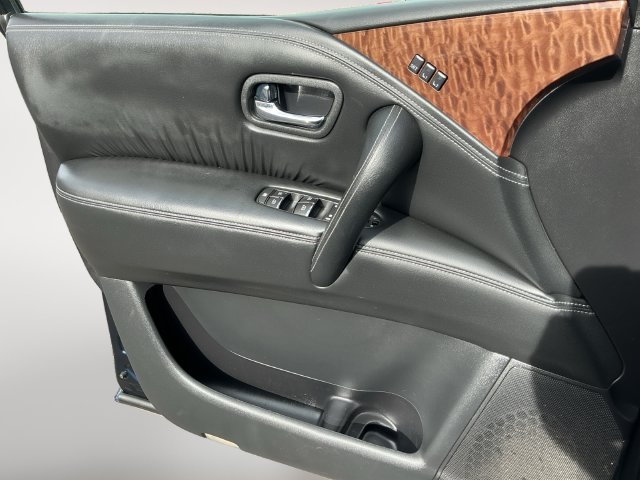 Used 2020 Blue Nissan SL image 11