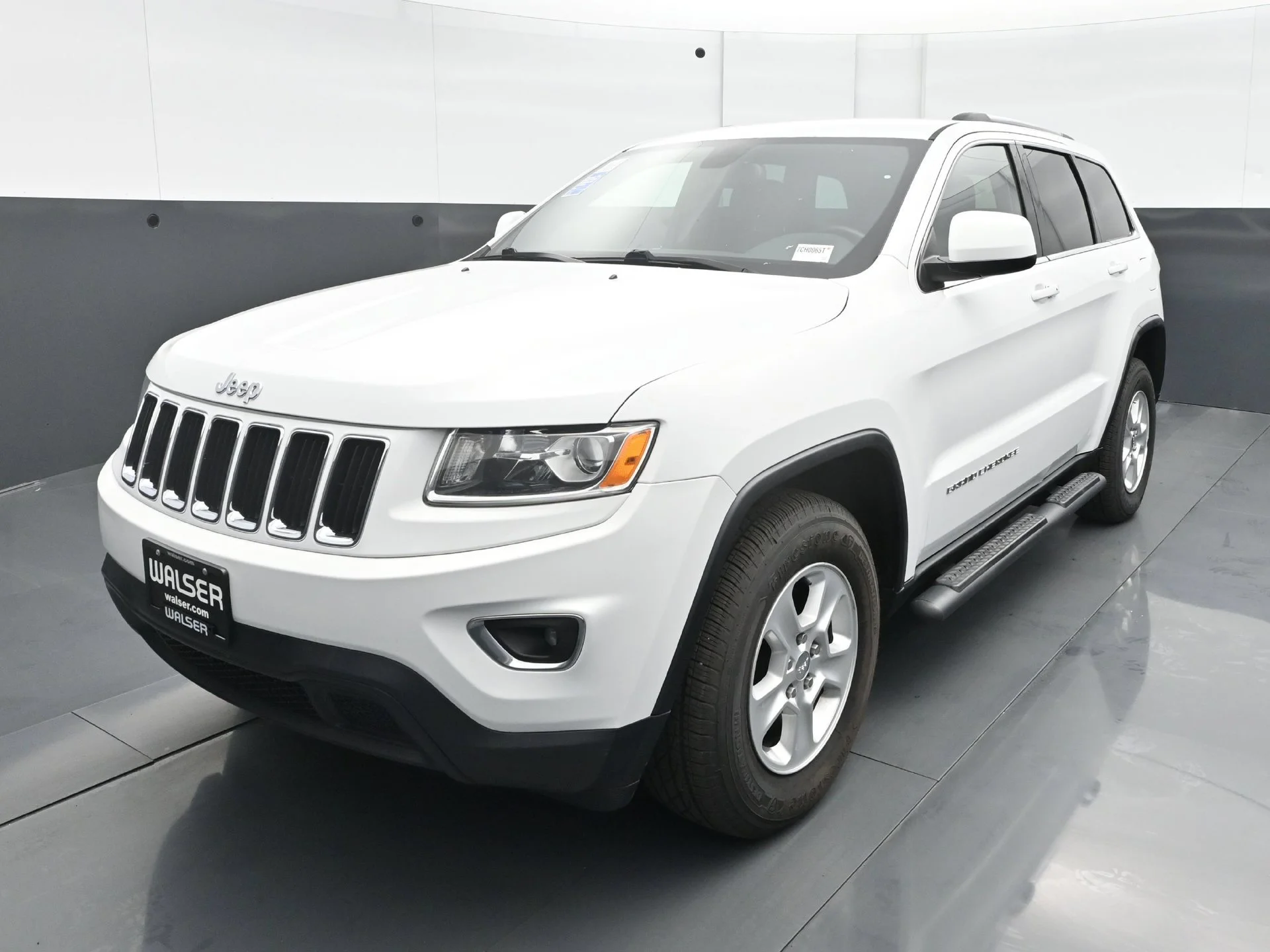 Used 2015 Bright White Clearcoat Jeep Laredo image 11