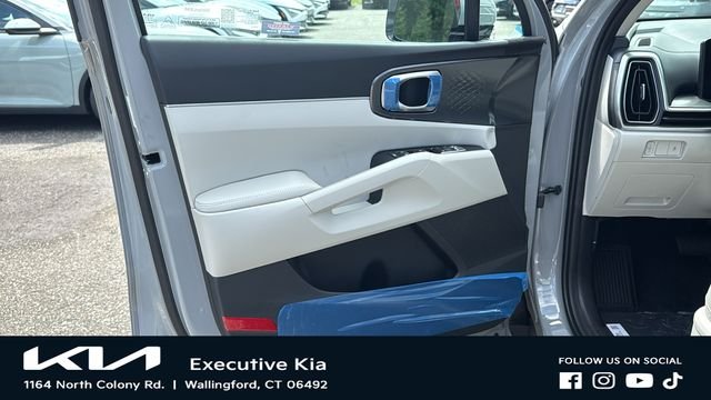 New 2026 Wolf Gray Kia S image 9