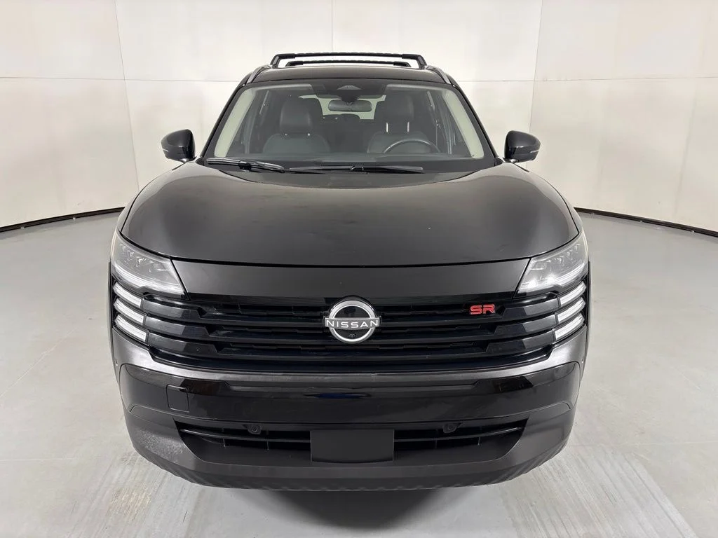Used 2025 Black Nissan SR image 3