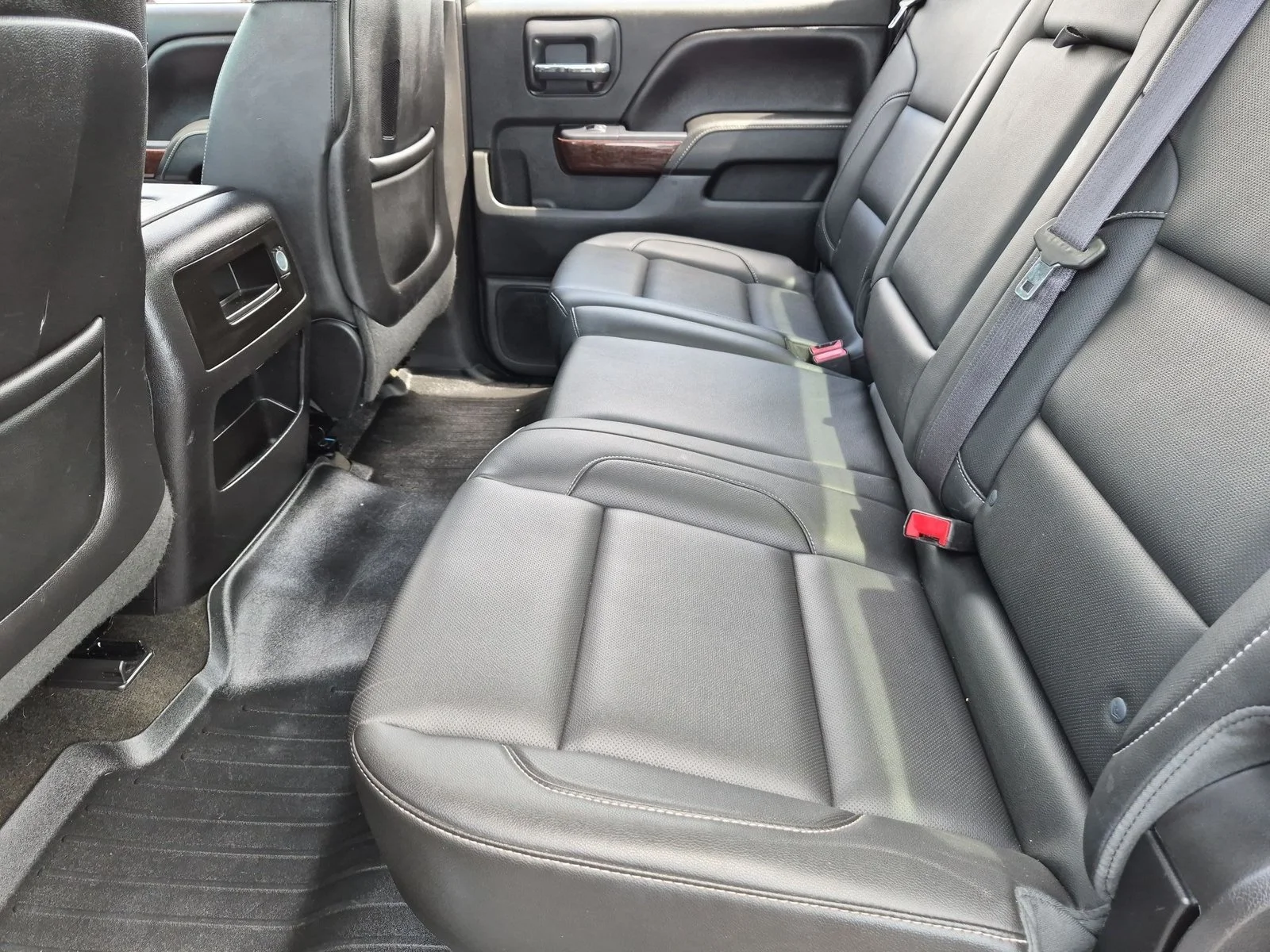 Used 2015 Onyx Black GMC SLT image 17
