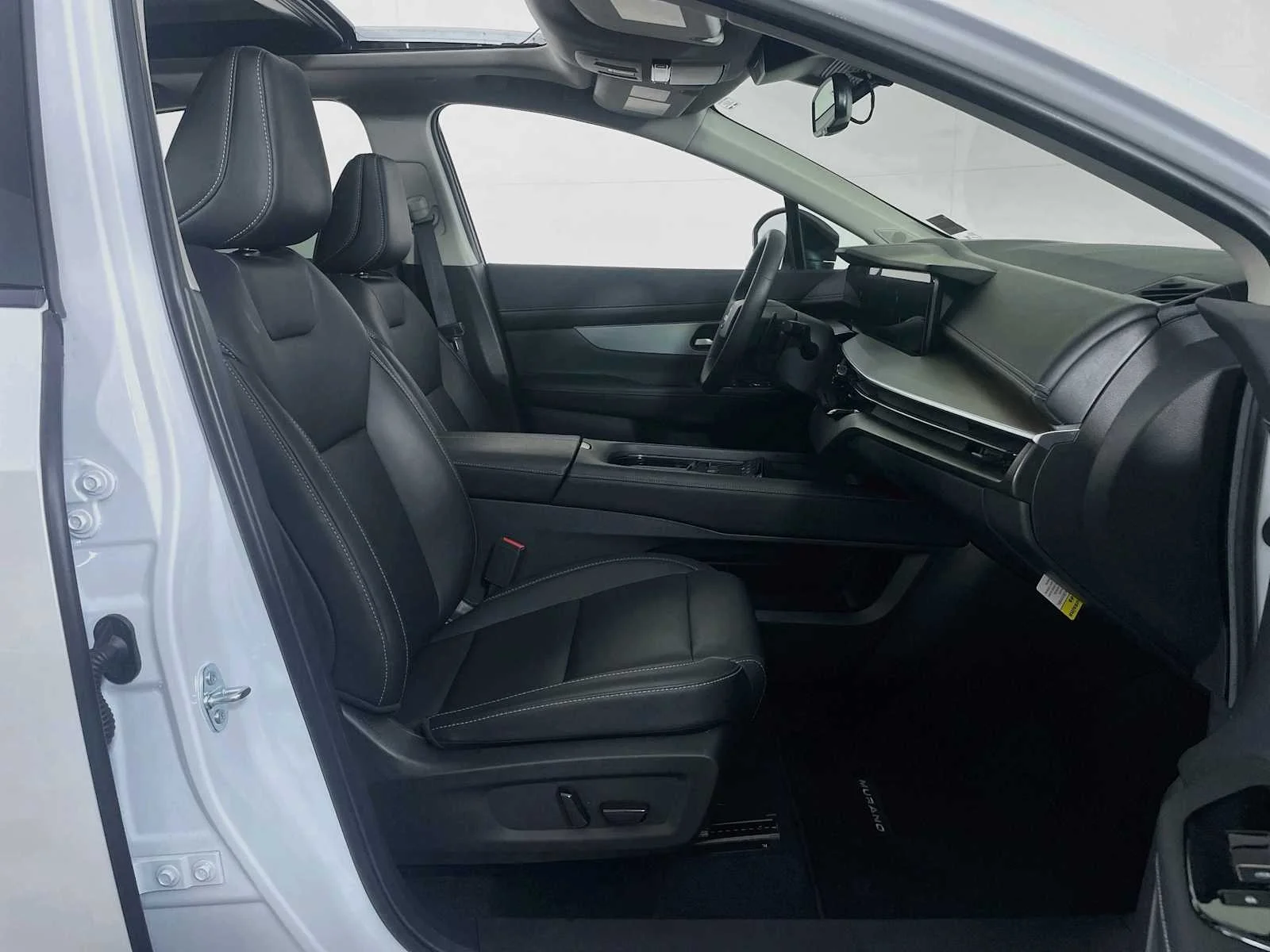 Certified Used 2025 Everest White Pearl Tricoat Nissan SL image 28