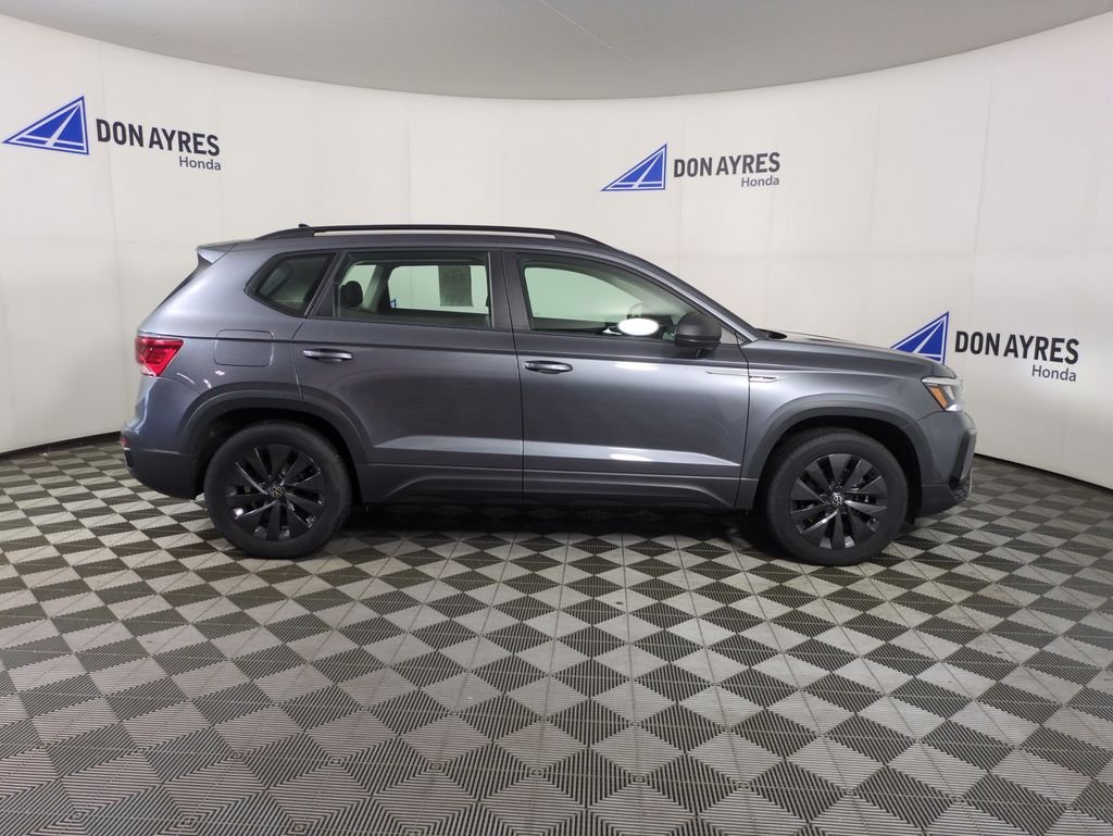 Used 2022 Platinum Gray Metallic Volkswagen 1.5T S image 6