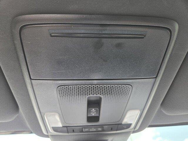 Used 2025 Solar Silver Metallic Honda Sport-L image 19