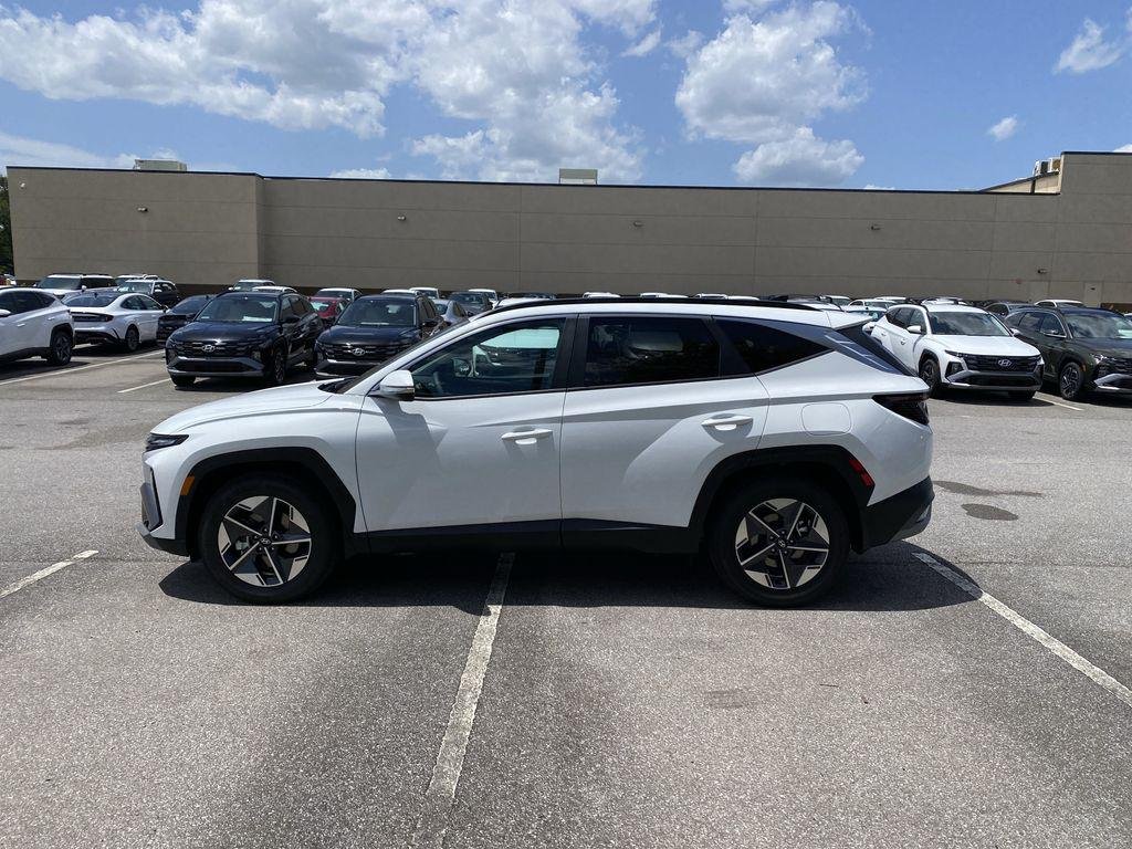 New 2026 White Pearl Hyundai SEL Premium FWD image 5
