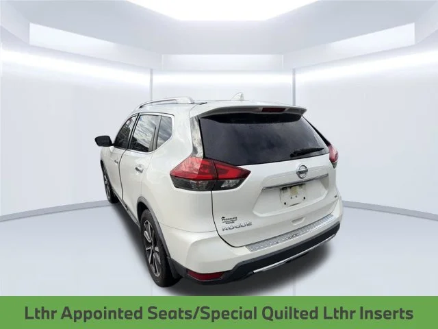 Used 2018 White Nissan SL image 9