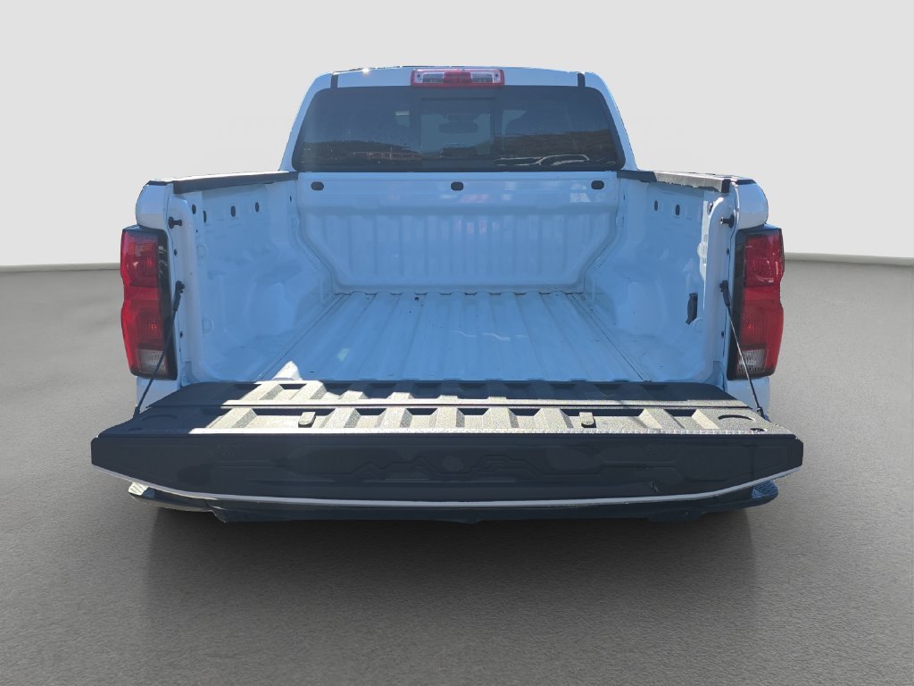 Used 2024 Summit White Chevrolet Z71 image 17