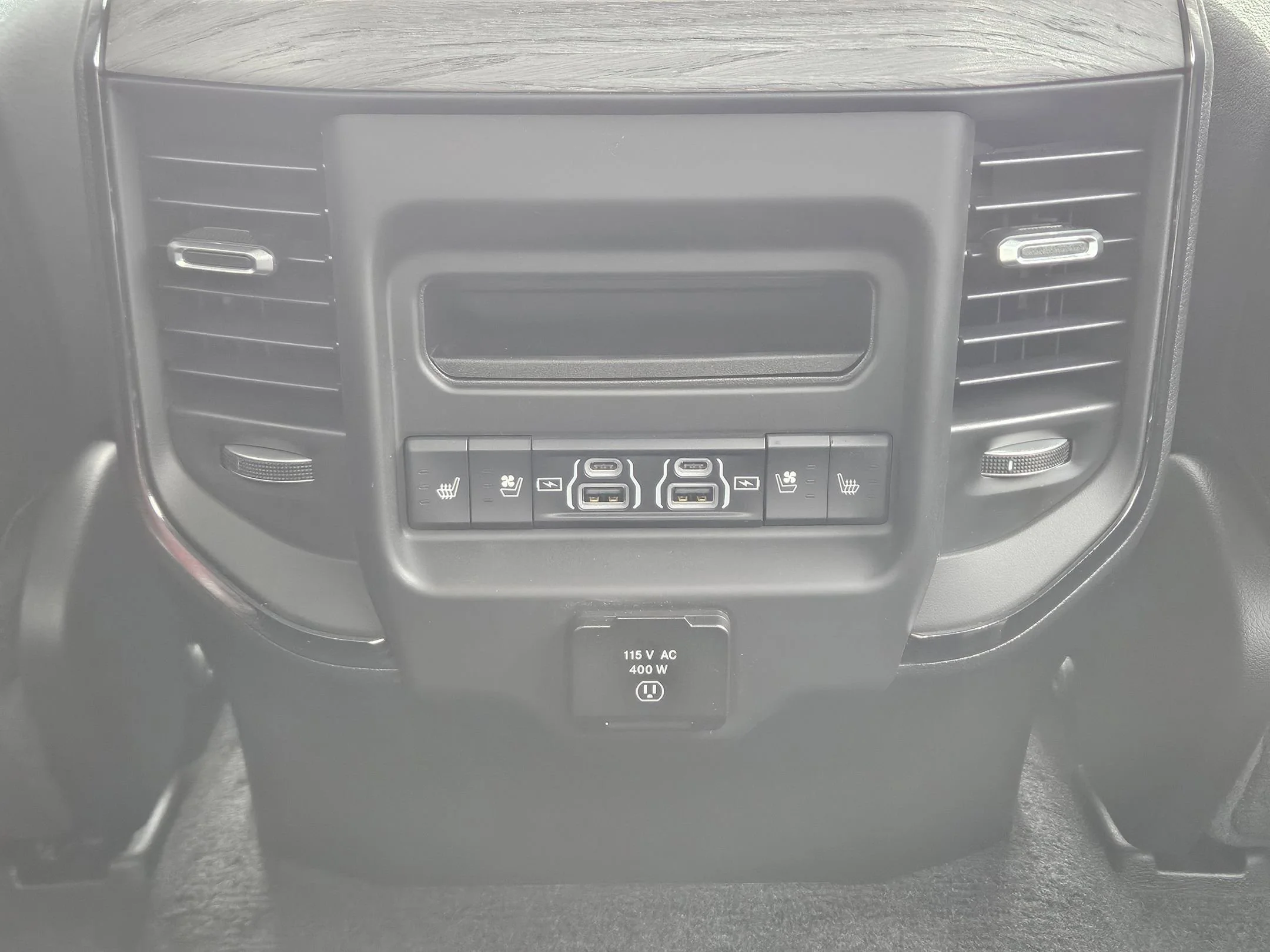 2026 RAM 1500 Limited - Photo 25