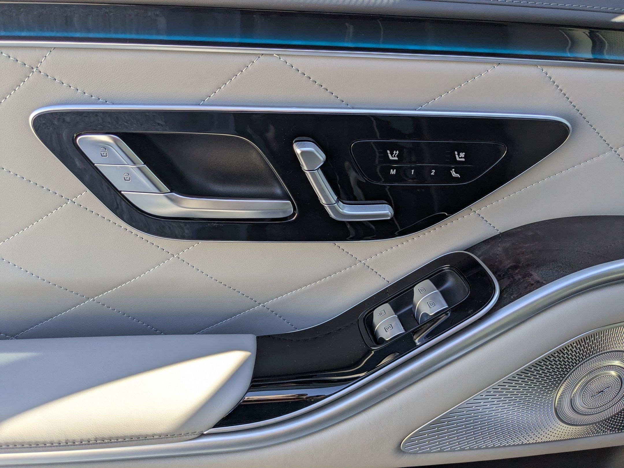 New 2026 Obsidian Black Metallic Mercedes-Benz S 580 image 62