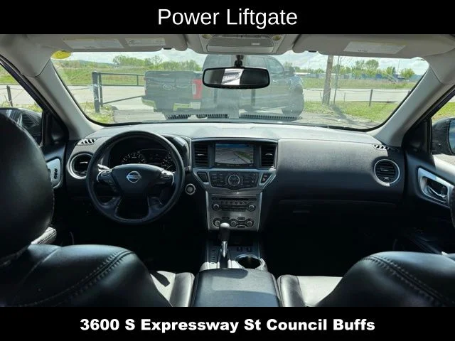 Used 2020 Blue Nissan SL image 19