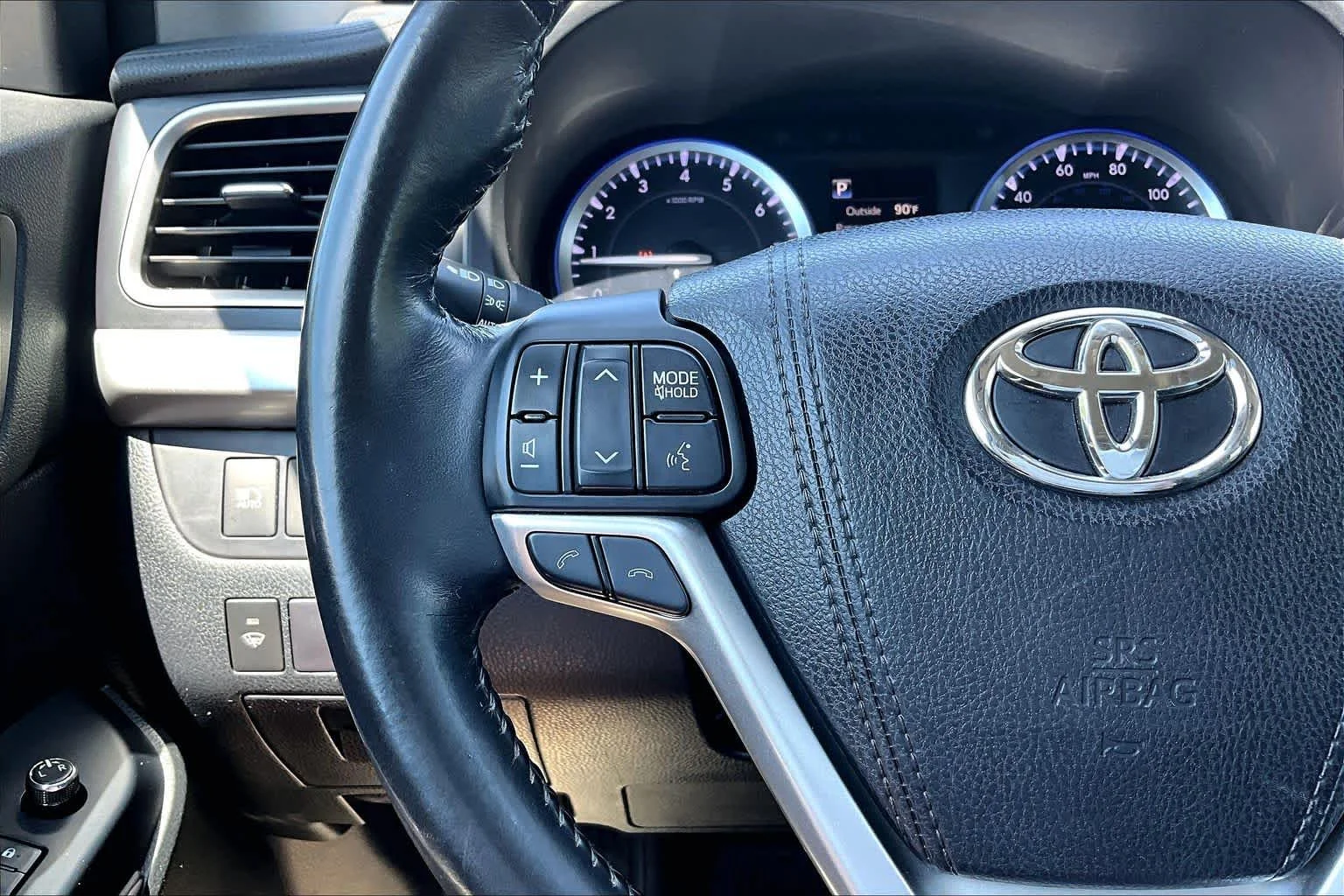 Used 2017 Midnight Black Metallic Toyota XLE image 24