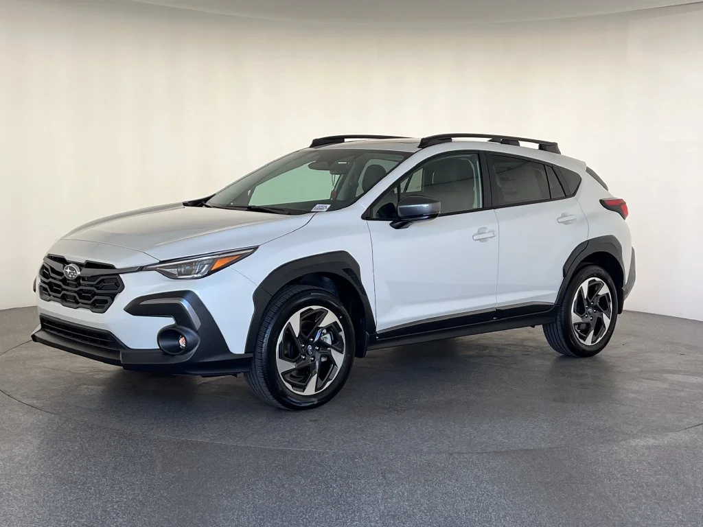 New 2026 CRYSTAL WHITE PEARL Subaru Limited image 9