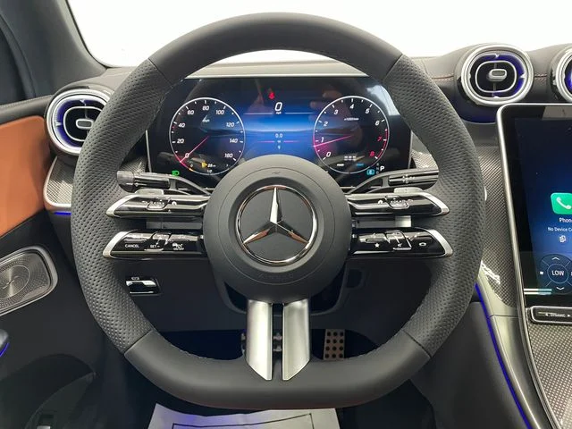 New 2027 White Mercedes-Benz GLC 300 image 26