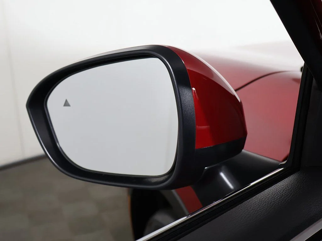 2025 Mitsubishi Outlander SE - Photo 38
