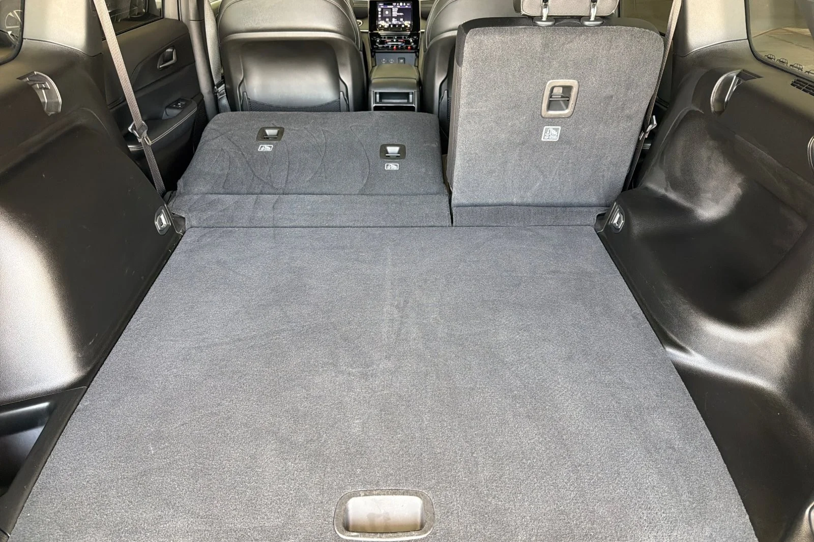 Used 2023 BRIGHT WHITE Jeep Altitude image 14