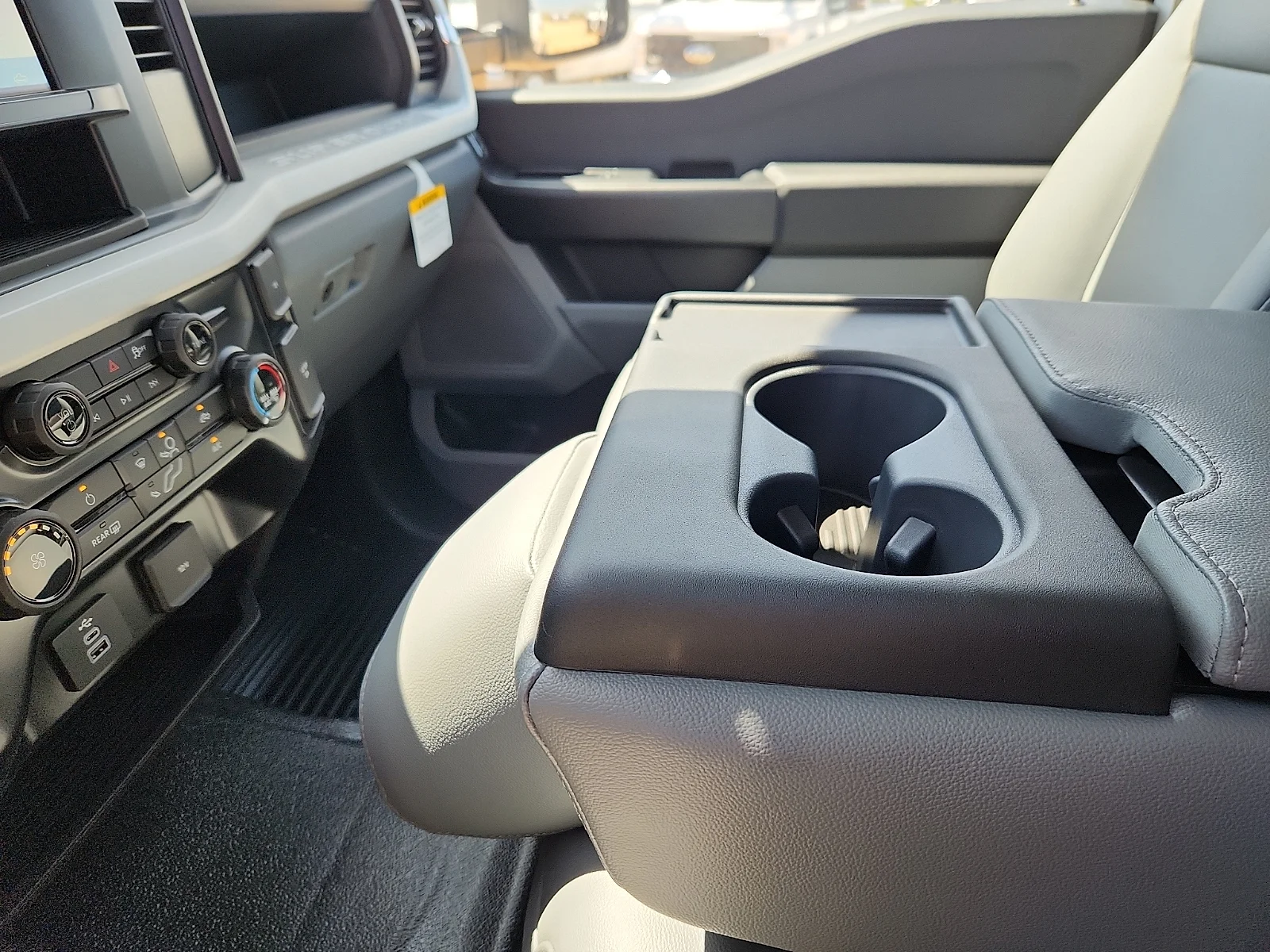 New 2026 Oxford White Ford F-350® XL image 25