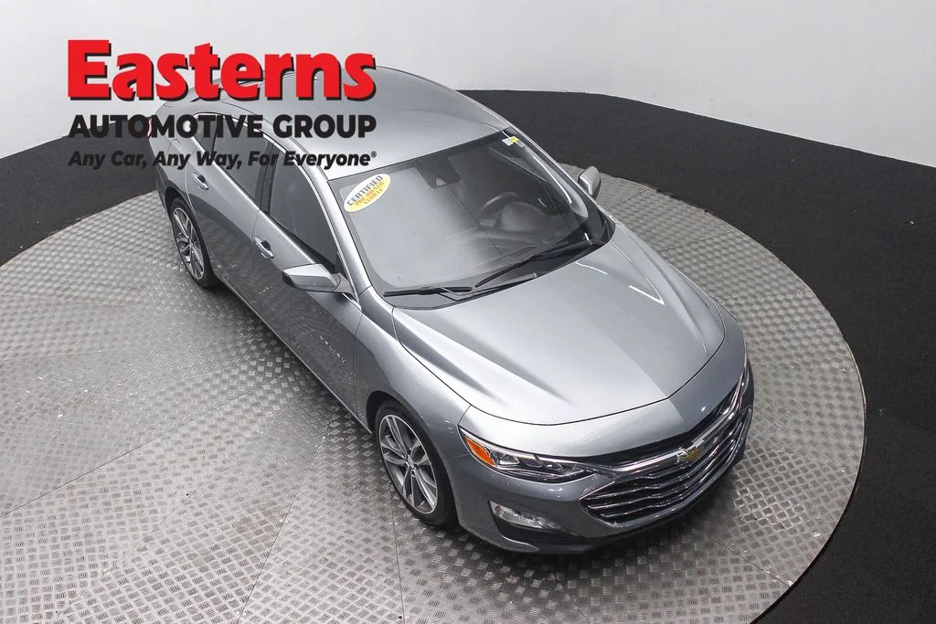 Used 2024 Gray Chevrolet LT image 3